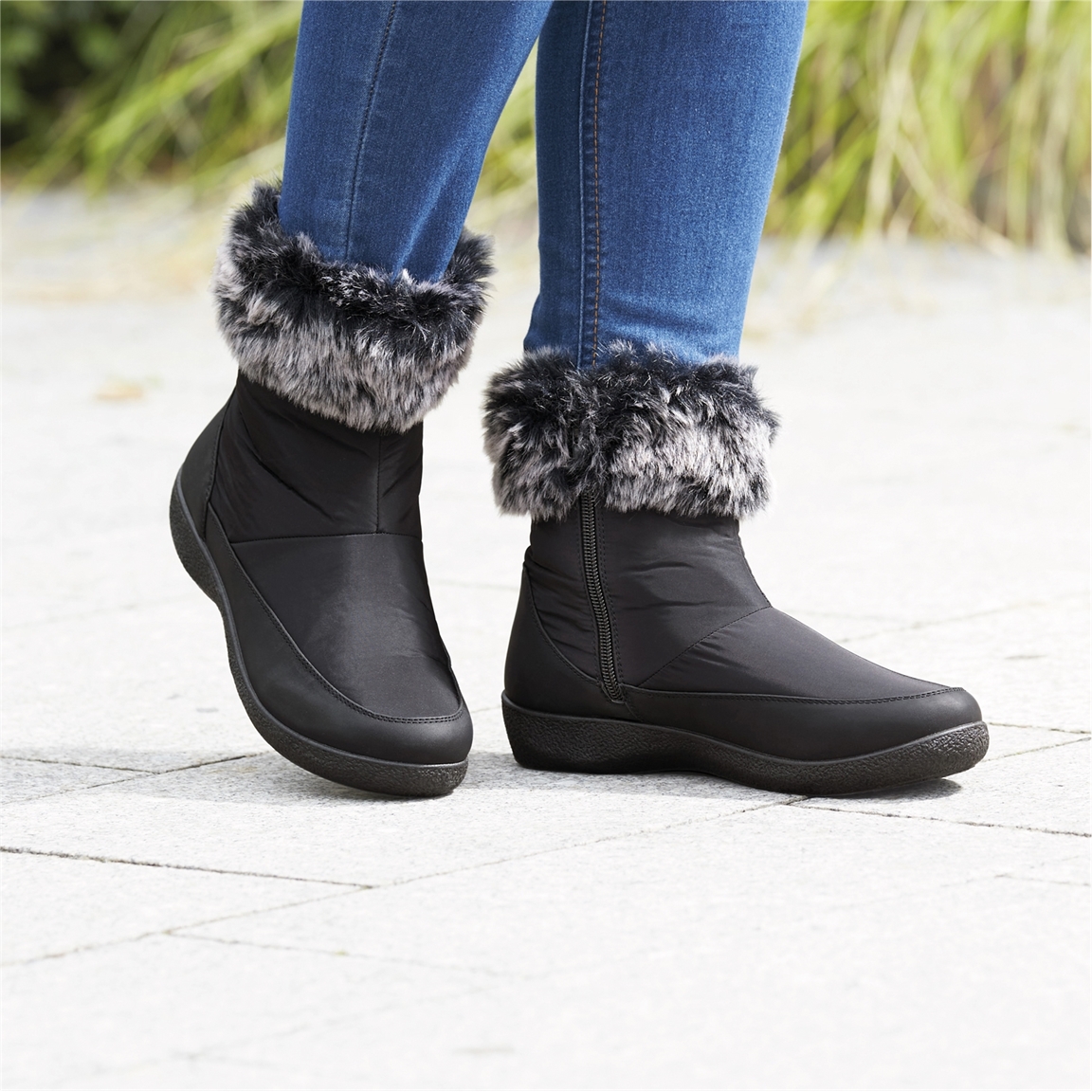 Bottines noires impermables Hlne noir 17 €