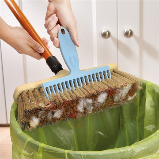 Peigne nettoie balai