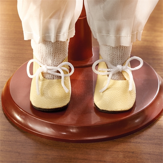 Poupée d'ornement du printemps Camelia ou Eglantine