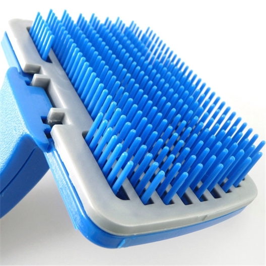Brosse auto-nettoyante