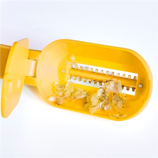 Ecailleur réservoir jaune