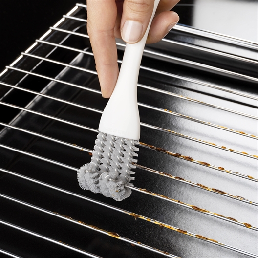 Brosse nettoie grilles