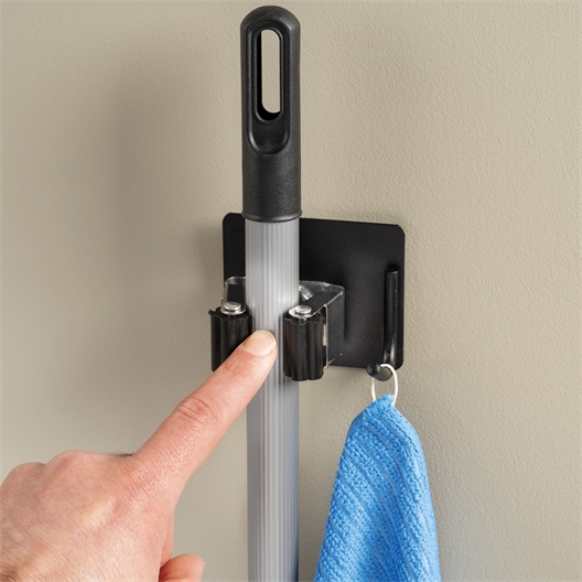 Accroche balai adhésif