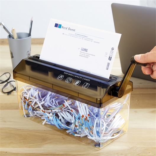 Déchiqueteuse de papier manuelle