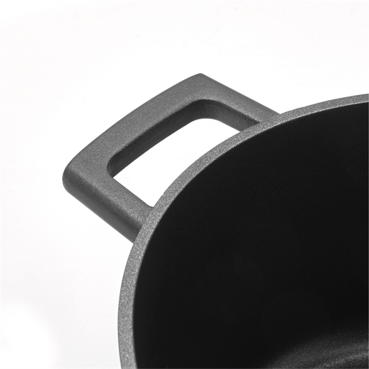 Cocotte ovale et poignées Pradel France ®