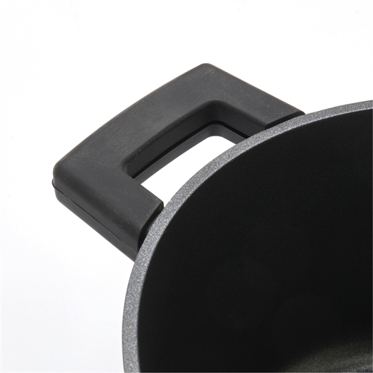 Cocotte ovale et poignées Pradel France ®