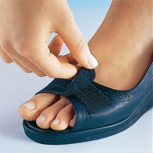 Lot de 2 paires de sandales blanche et marine