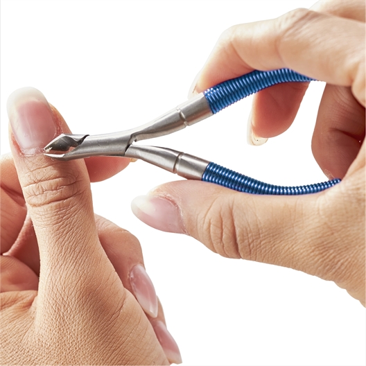 Coupe ongles & cuticules à ressort