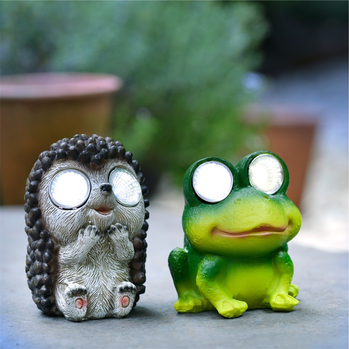 Grenouille Maître-Barbecue Solaire – Figurine Jardin Avec Lanterne LED Et Tablier – Sculpture Amusante 42 Cm
