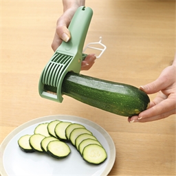 Coupe légumes vert