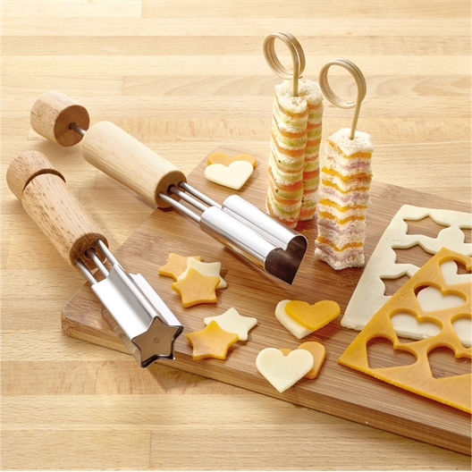 Set of 2 star and heart nibbles cutters