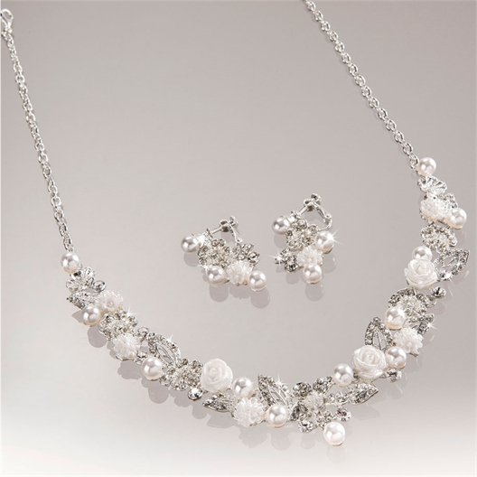 Parure roses blanches