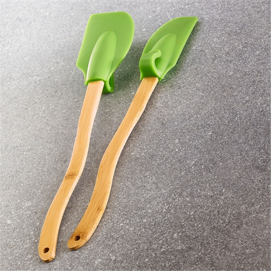 2 silicone and bamboo spatulas