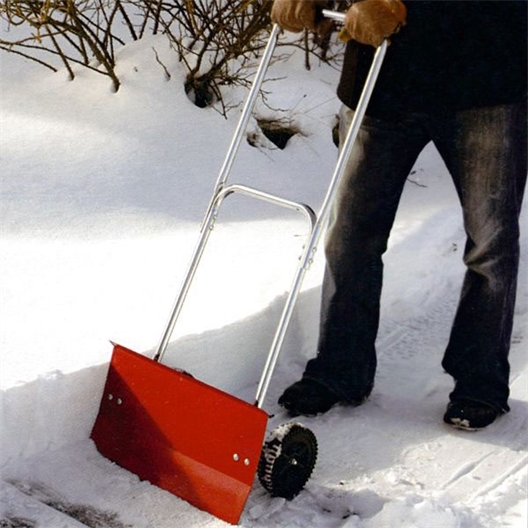 Snow shoveller